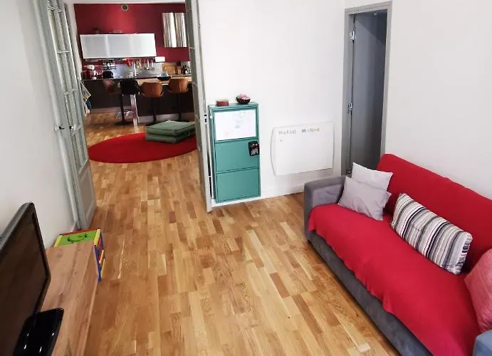 Апартаменты Our Home, Cozy Two Minutes From The Sea - Clima Ницца